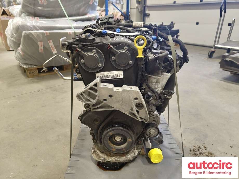 Motor bensin til VW T-Roc 2017-->>  (VOLKSWAGEN|06K 100 037 C|06K 100 040 F|)