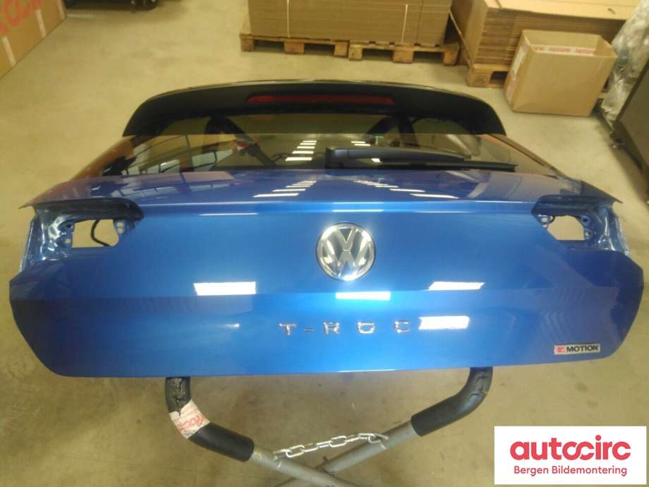 Bakluke combi til VW T-Roc 2017-->>  (VOLKSWAGEN|2GA 827 025 A|)