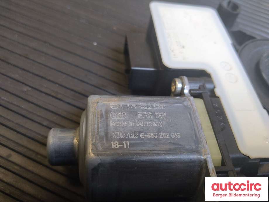 Ruteheis venstre til Audi A1 2018-->> (Type II)  (AUDI|5Q0 959 811 D|)