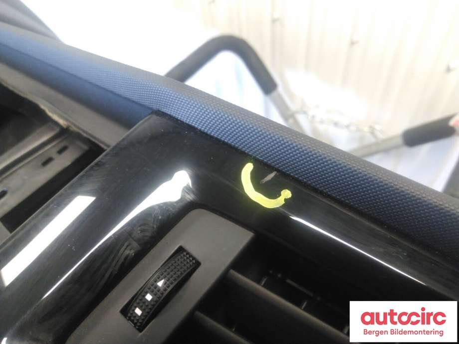 Dashbord til Audi A1 2018-->> (Type II)  (AUDI|82B 857 003 E|2Q0 959 655 AK|82A 880 201 G)