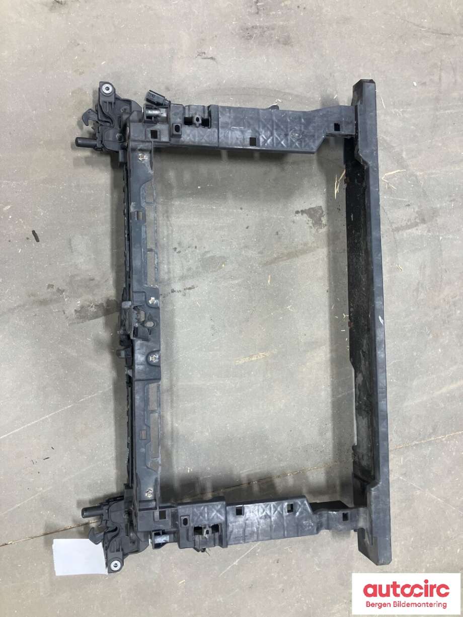 Frontplate til Audi A1 2018-->> (Type II) (AUDI|82A 805 588|)