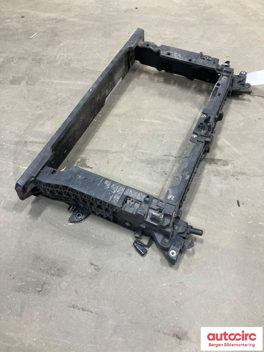 Frontplate til Audi A1 2018-->> (Type II) (AUDI|82A 805 588|)