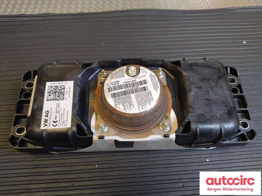 Airbag passasjer til Škoda Octavia 2013-2016 (Type III, Fase 1)  (SKODA|8V0 880 204 M|8V0 880 204 E|)