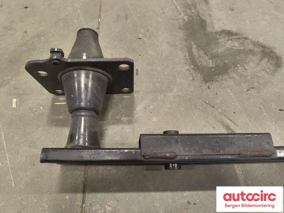 Støtfangerforsterkning foran til Peugeot 5008 2010-2017 (Type I)  (PEUGEOT|7104 LE|)