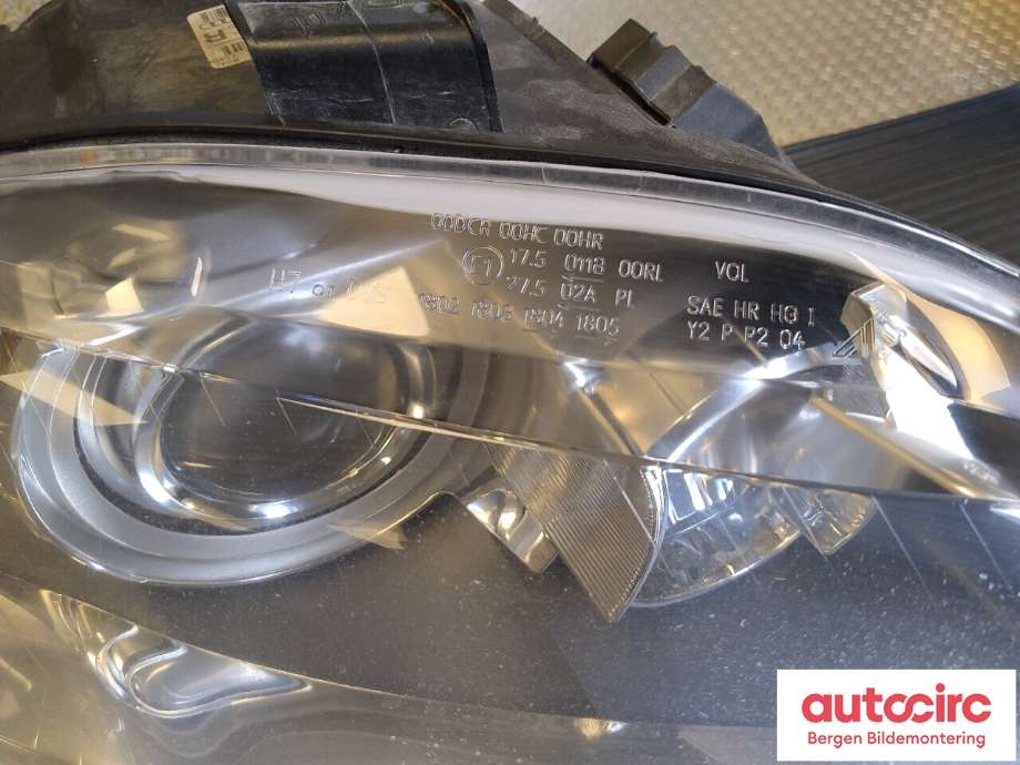 Frontlykt høyre halogen til Audi A4 2004-2008 (Type III) (B7) (B7) (AUDI|8E0 941 030 AS|)