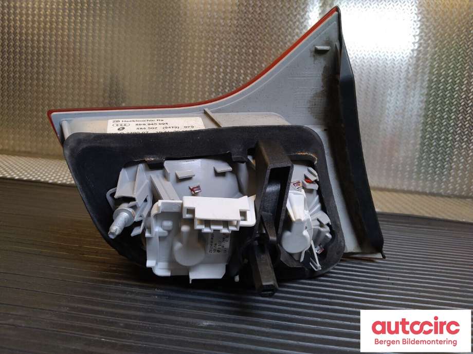 Baklykt høyre indre til Audi A4 2004-2008 (Type III) (B7) (B7) (AUDI|8E9 945 094 A|)