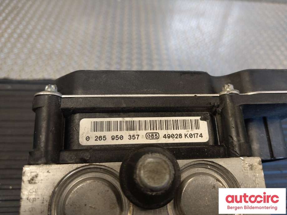 ABS sentral til Audi A4 2004-2008 (Type III) (B7) (B7) (AUDI|8E0 614 517 BC|)
