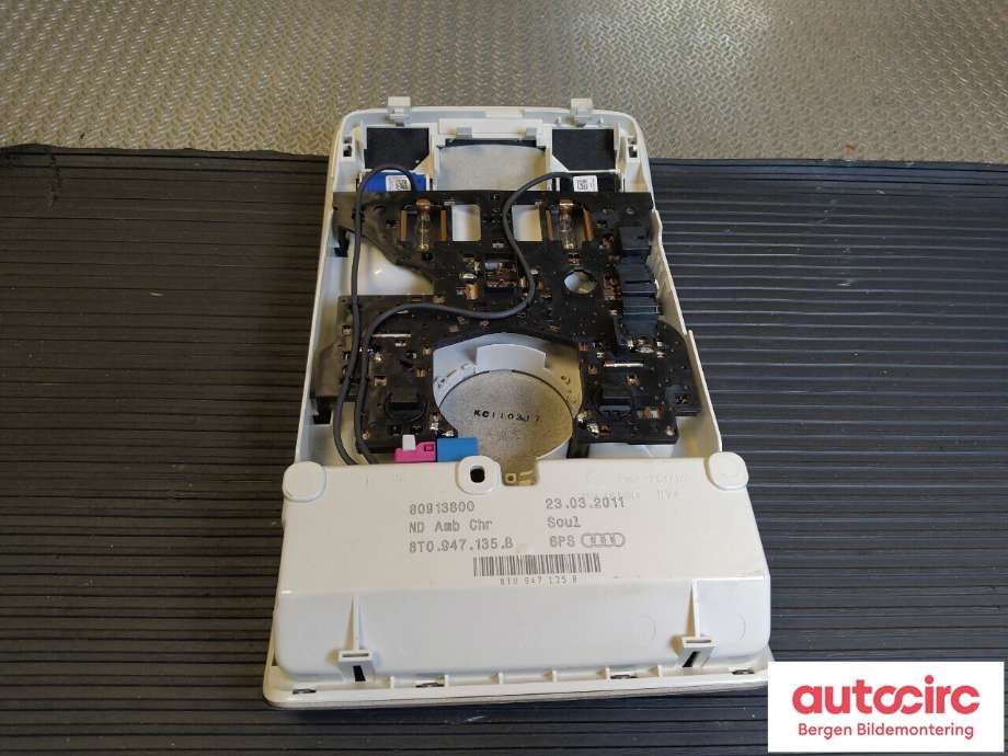 Tak konsoll til Audi A5 2007-2016 (Type I)  (AUDI|8T0 947 140|)