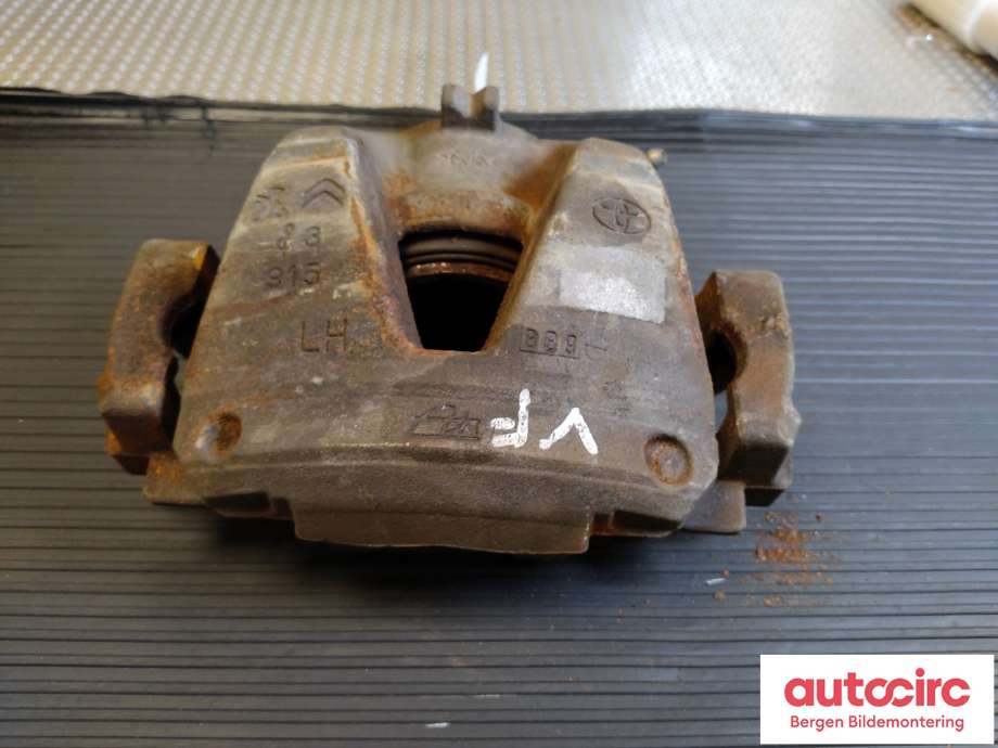 Bremsecaliper venstre foran til Toyota Proace, 2016-->> (Type II) (TOYOTA|SU001A3125)