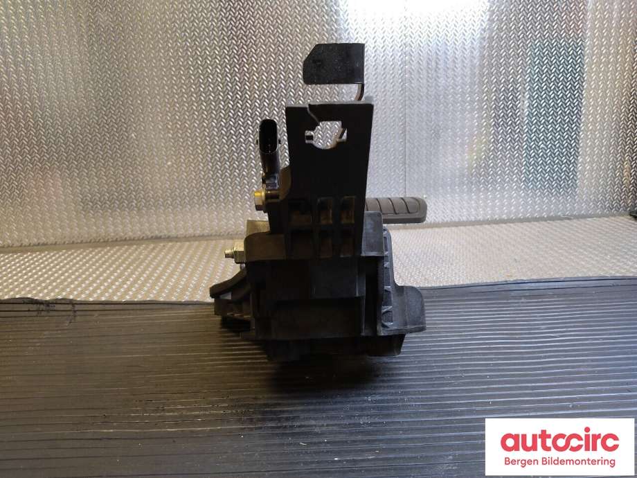 Pedal gass/brems/clutch til Toyota Proace 2016-->> (Type II)  (TOYOTA|SU001B3818|)