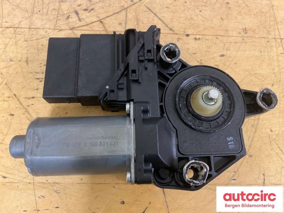 Ruteheis venstre til VW Golf, Plus/Cross 2009-2013 (Fase 2)  (VOLKSWAGEN|5K0 959 703 E|0 130 821 430)