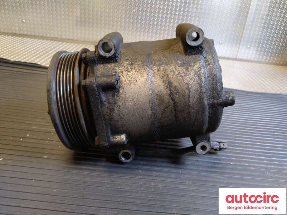 Aircondition kompressor til Ford Fiesta 2008-2012 (Type VI, Fase 1)  (FORD|1767718|8V51-19D629-DG|)