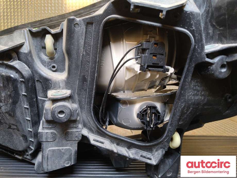 Frontlykt høyre halogen til Peugeot Expert 2016-->> (Type III) (PEUGEOT|98 085 725 80|)