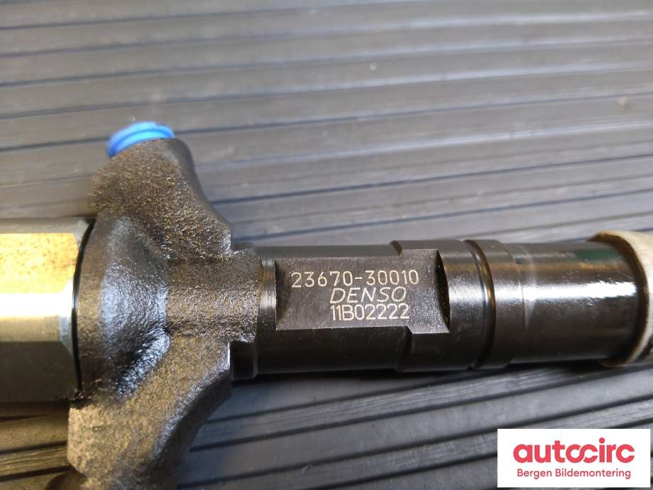 Dyse innsprøyting diesel til Toyota Land Cruiser 100 1998-2007  (TOYOTA|2367039015|2367039016|)