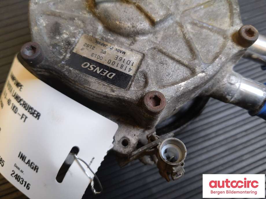 Vannpumpe til Toyota Land Cruiser 100 1998-2007 (TOYOTA||418100)