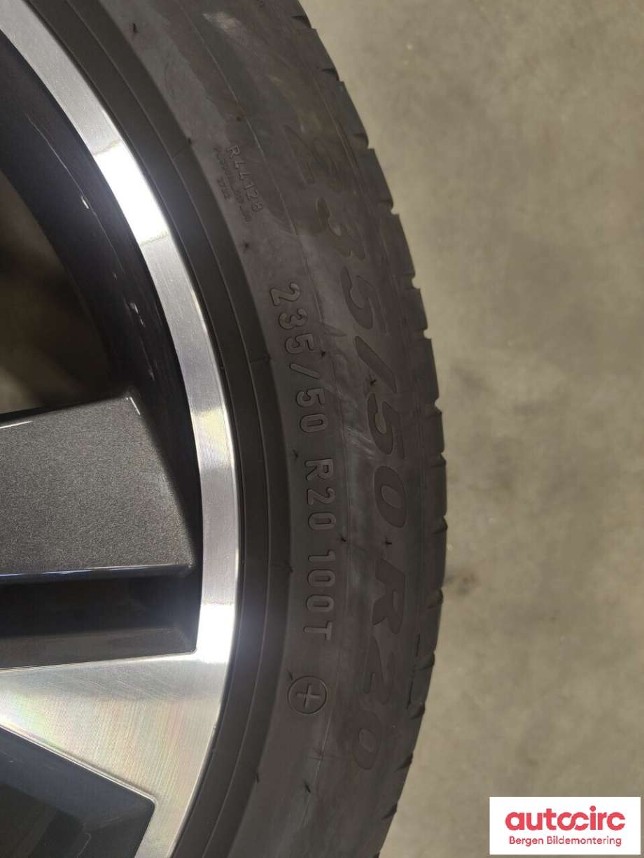 Hjulsett aluminium sommer til Audi Q4 e-tron 2021-->>  (AUDI|PIRELLI|89A 601 025 L|89A 601 025 D)