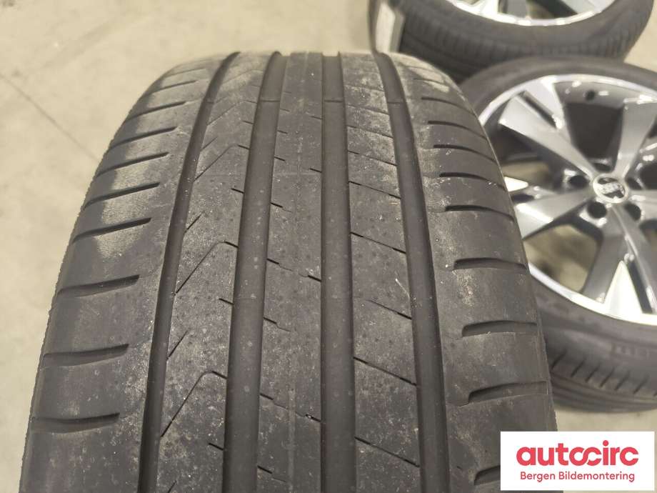 Hjulsett aluminium sommer til Audi Q4 e-tron 2021-->>  (AUDI|PIRELLI|89A 601 025 L|89A 601 025 D)