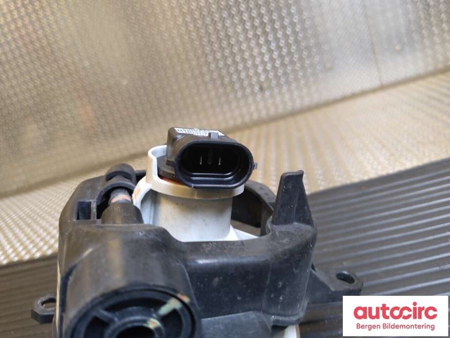 Tåkelykt høyre foran til Toyota Auris 2015-2019 (Type II, Fase 2)  (TOYOTA|8121002110|)