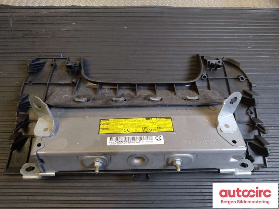 Airbag kne til Toyota Auris 2015-2019 (Type II, Fase 2)  (TOYOTA|7390002051C1|)
