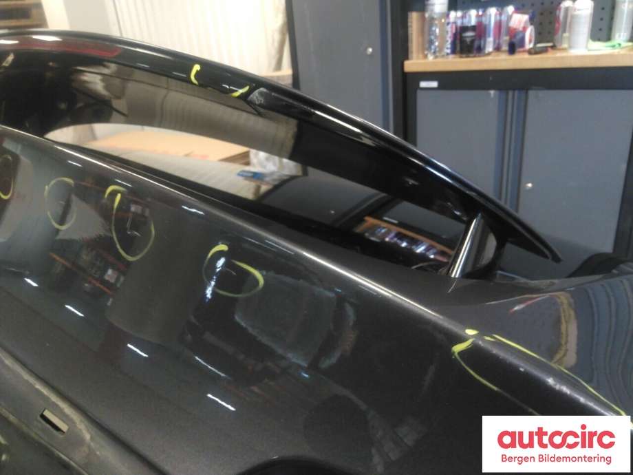 Bakluke combi til Tesla Model X 2016-->>  (TESLA|1900710-E0-B|)