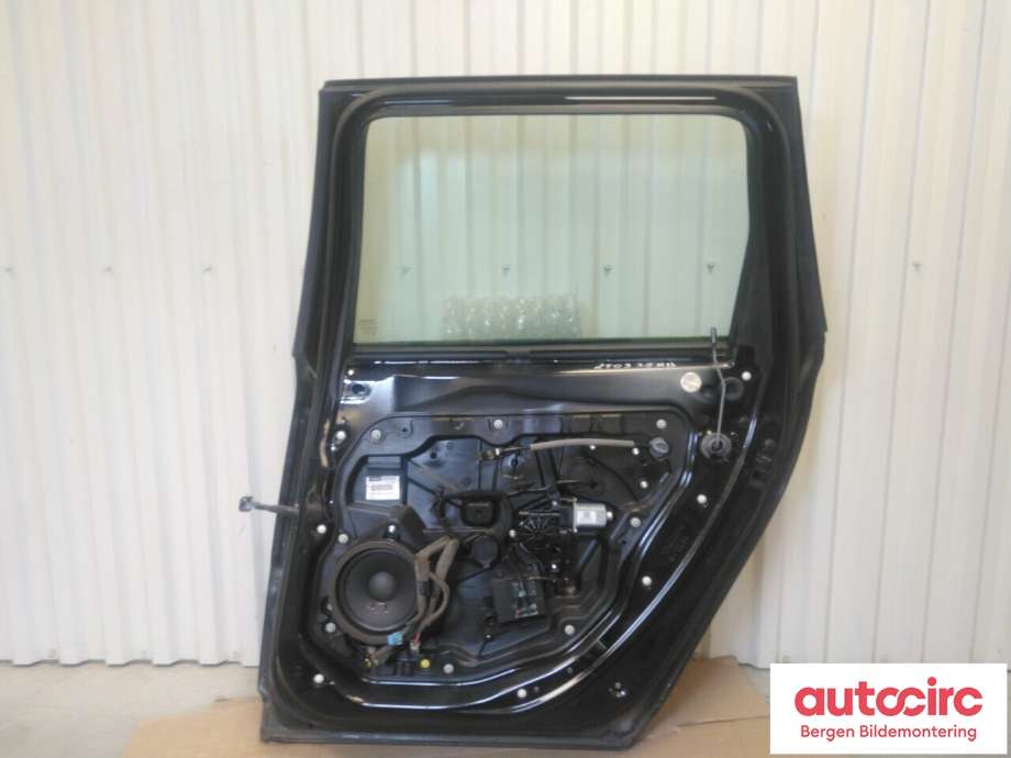 Dør høyre bak til Volvo V70 2007-2013 (Type III, Fase 1)  (VOLVO|32228897|31218076|)