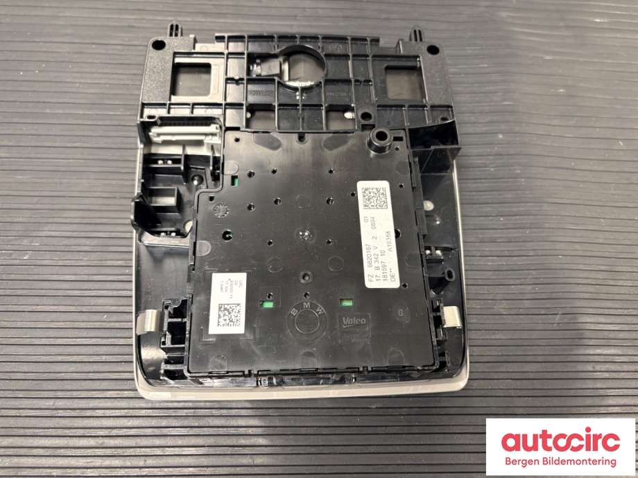 Tak konsoll til BMW 2-Serie 2014-2021 (F22/F23) (F22/F23) (BMW|63 31 9 355 400|61 31 6 820 167|)