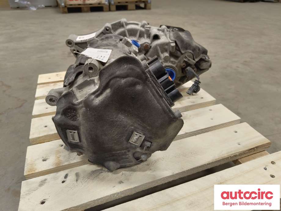 Motor elbil bak til BMW 2-Serie 2014-2021 (F22/F23) (F22/F23) (BMW|12 35 4 A11 D13|27 20 8 615 258|)