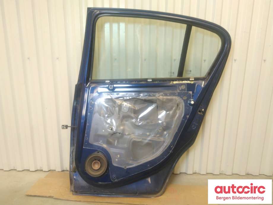 Dør høyre bak til Opel Corsa D 2006-2014  (OPEL|93189341|)