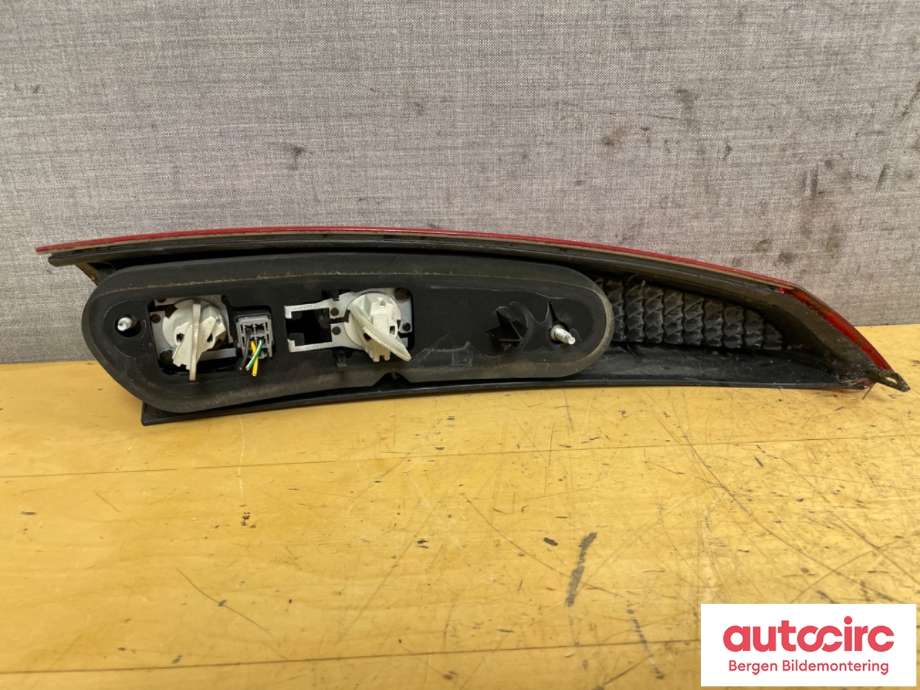 Baklykt høyre til Volvo V70 2005-2007 (Type II, Fase 2)  (VOLVO|30655375|)