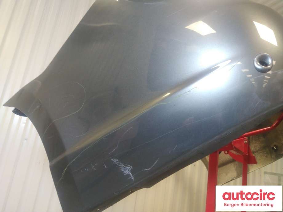 Støtfanger bak til Toyota Avensis 2009-2015 (Type III, Fase 1)  (TOYOTA|5215905908|)