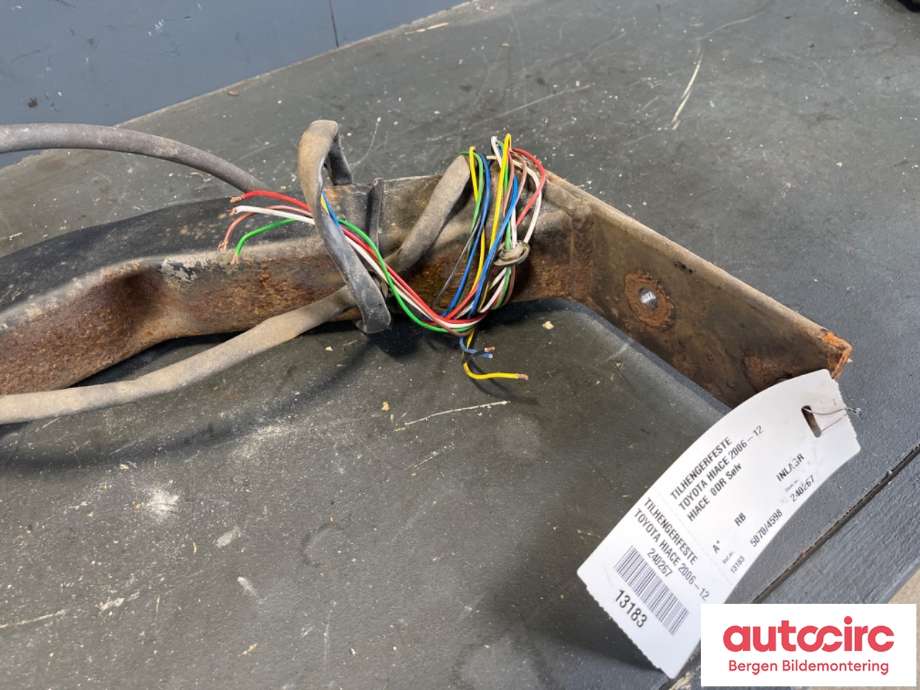 Hengerfeste til Toyota Hiace 2007-2012 (Fase 3)  (TOYOTA|)