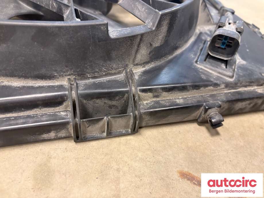 Kjølevifte til BMW 1-Serie 2004-2011 (E81/E82/E87/E88) (E81/E82/E87/E88) (BMW|17 42 5 A3F 103|17 42 5 A3F 104|)