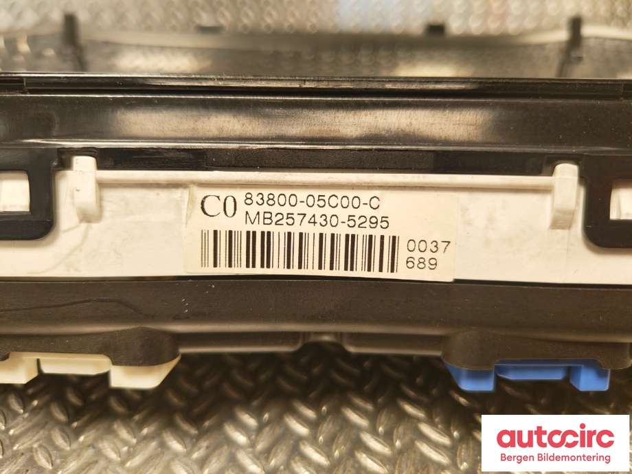 Instrumentpanel til Toyota Avensis 2003-2008 (Type II)  (TOYOTA|8380005C00|)