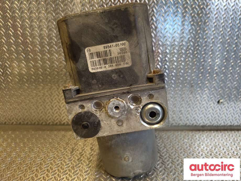 ABS sentral til Toyota Avensis 2003-2008 (Type II)  (TOYOTA|4405005110|)