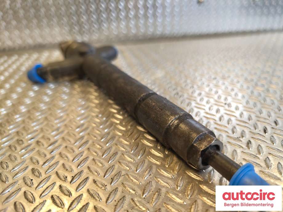 Dyse innsprøyting diesel til Toyota Avensis 2003-2008 (Type II)  (TOYOTA|2367009190|)