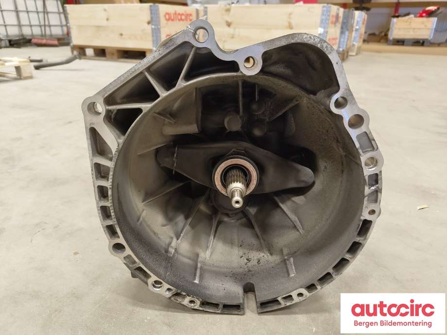 Girkasse manuell 6-trinn til BMW 1-Serie 2004-2011 (E81/E82/E87/E88) (E81/E82/E87/E88) (BMW|23 00 7 626 305|)