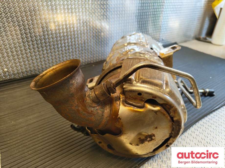 Partikkelfilter til Peugeot 508 2011-2014 (Type I, Fase 1)  (PEUGEOT|98 057 833 80|98 083 300 80|98 034 218 80)