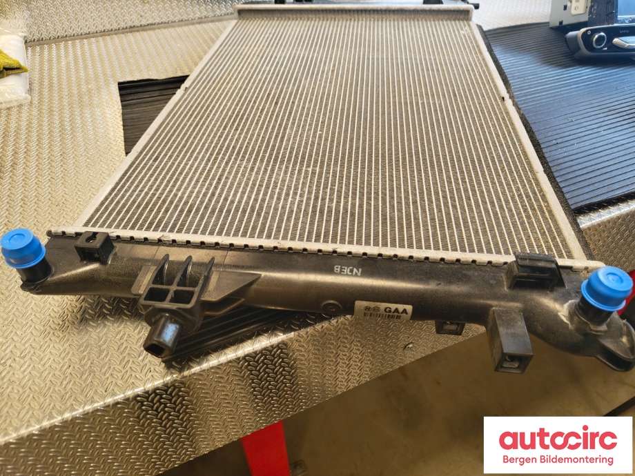 Radiator (automat gir) til Hyundai Ioniq Electric 2019-->> (Fase 2) (HYUNDAI|25310G 7000|)