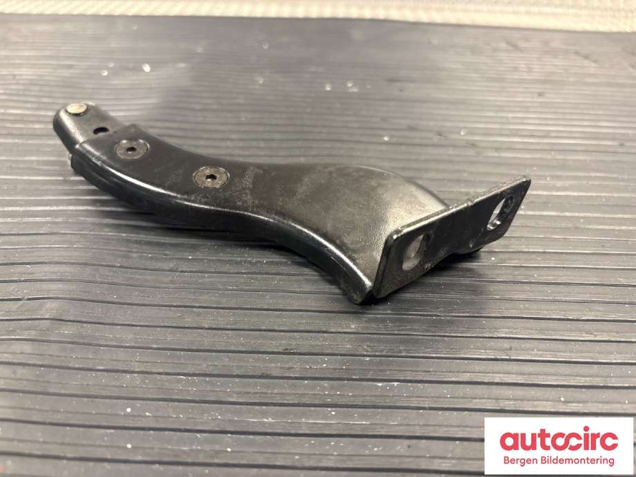 Diverse deler til VW Caddy, 2010-2015 (Type III, Fase 2)  (VOLKSWAGEN|2K0 843 436 B)