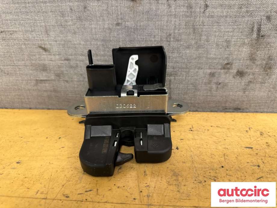 Baklukelås til VW Golf, Plus/Cross 2009-2013 (Fase 2) (VOLKSWAGEN|5M0 827 505 E|5M0 827 505 H)