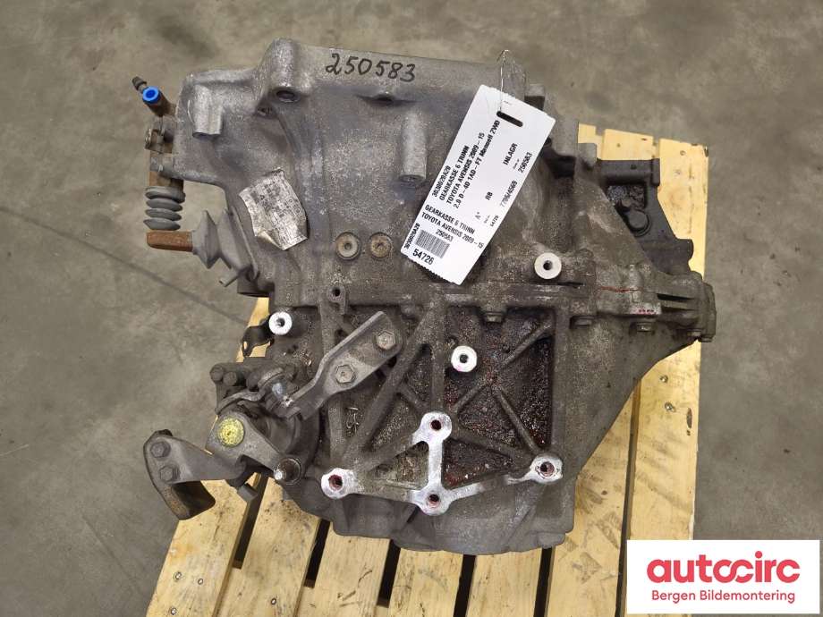 Girkasse manuell 6-trinn til Toyota Avensis 2009-2015 (Type III, Fase 1) (TOYOTA|3030020A20|)