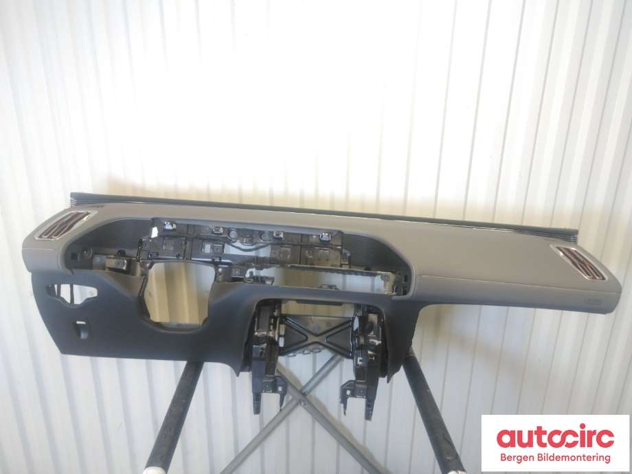 Dashbord til Mercedes EQC 2019-->> (MERCEDES|A 293 680 55 01|)