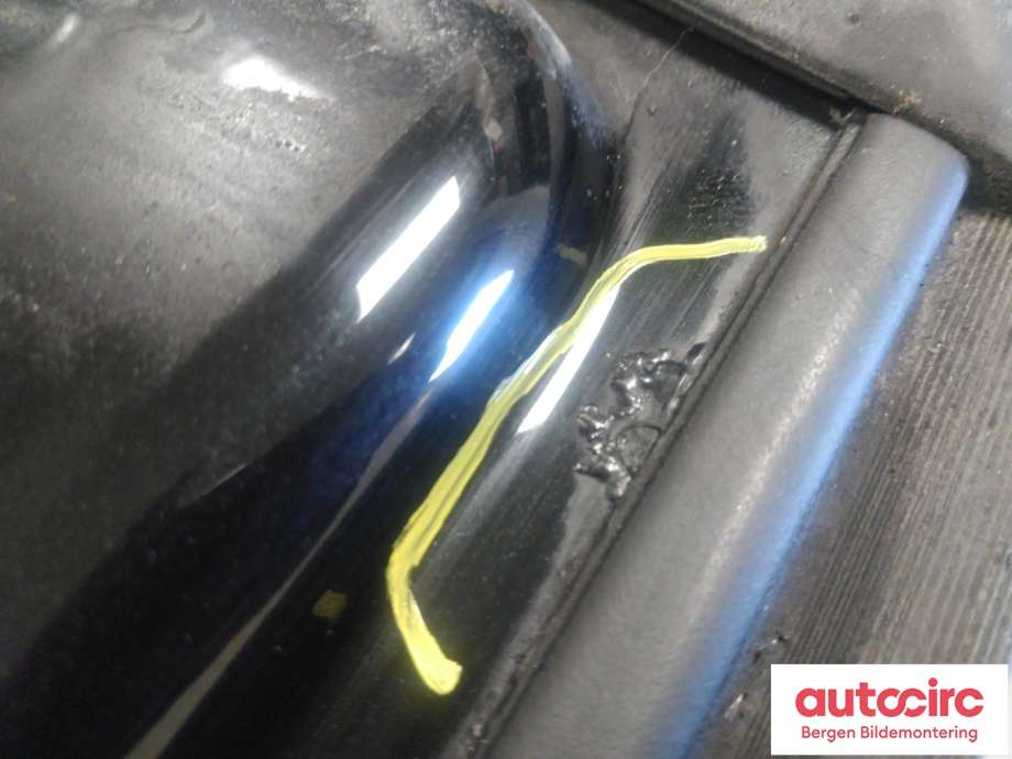 Dør venstre bak til Audi A8 2003-2010 (Type II)  (AUDI|4E0 833 051 C|)
