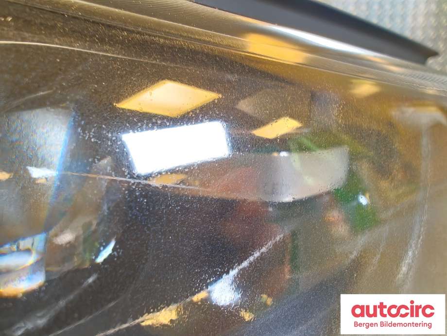 Frontlykt høyre halogen til BMW i3 2013-2022 (BMW|63 11 7 381 900|)