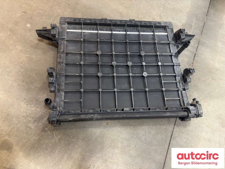 Radiator (automat gir) til Audi Q4 e-tron 2021-->> (AUDI|1EA 121 251 B|)