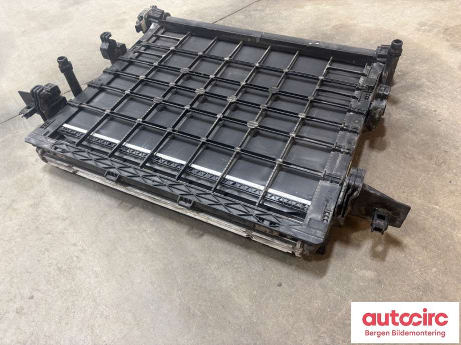 Radiator (automat gir) til Audi Q4 e-tron 2021-->> (AUDI|1EA 121 251 B|)