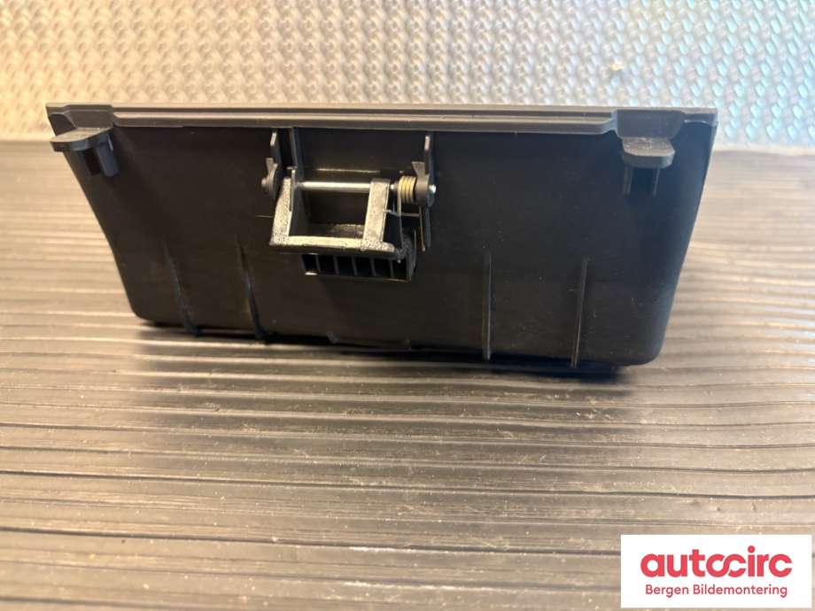 Diverse deler til Audi Q4 e-tron 2021-->>  (AUDI|4N0 035 502 B|)