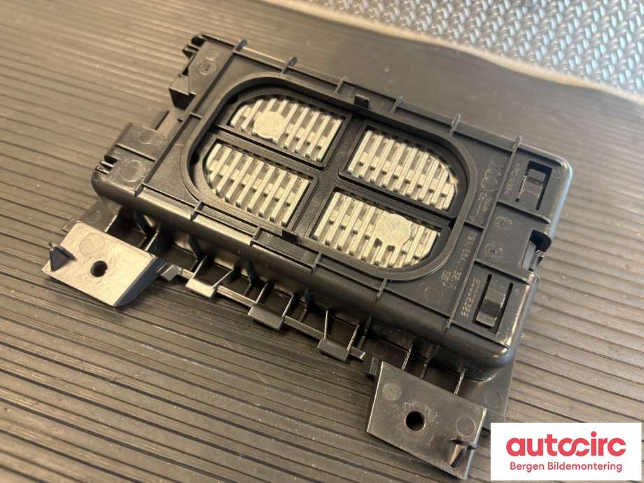 Diverse deler til Audi Q4 e-tron 2021-->>  (AUDI|4N0 035 502 B|)
