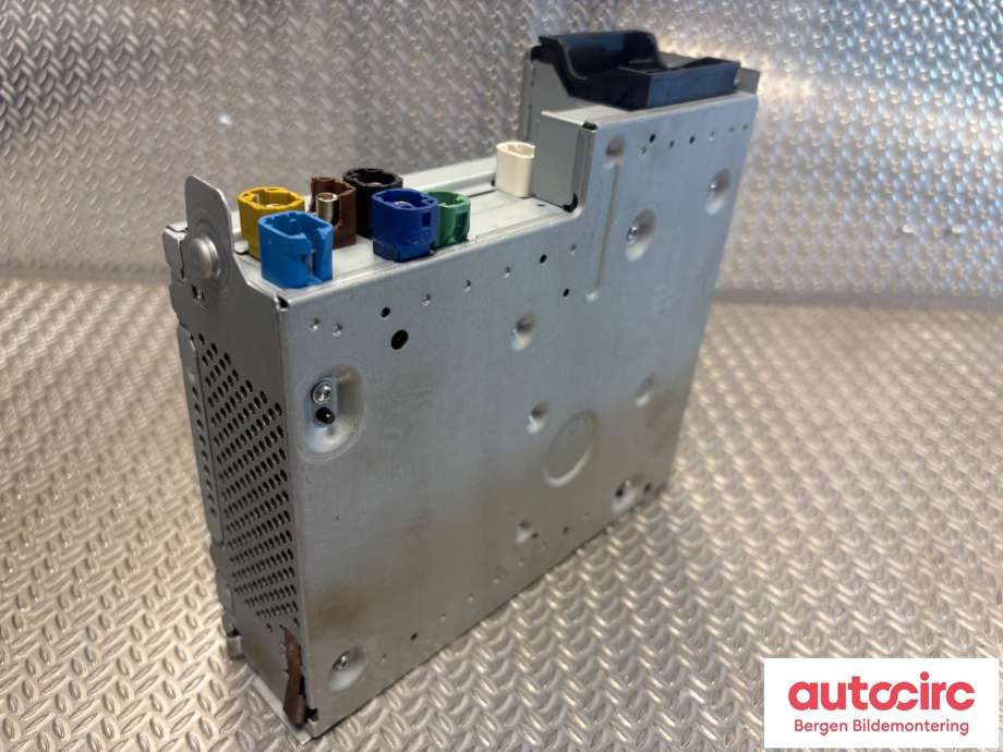 Styreenhet DAB til Audi Q4 e-tron 2021-->> (AUDI|89A 035 043 M|89A 035 043 F|)