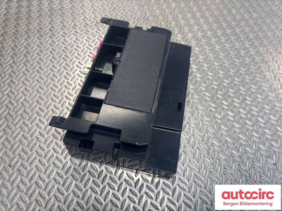 Styreenhet diverse til Audi Q4 e-tron 2021-->>  (AUDI|14A 035 284|)